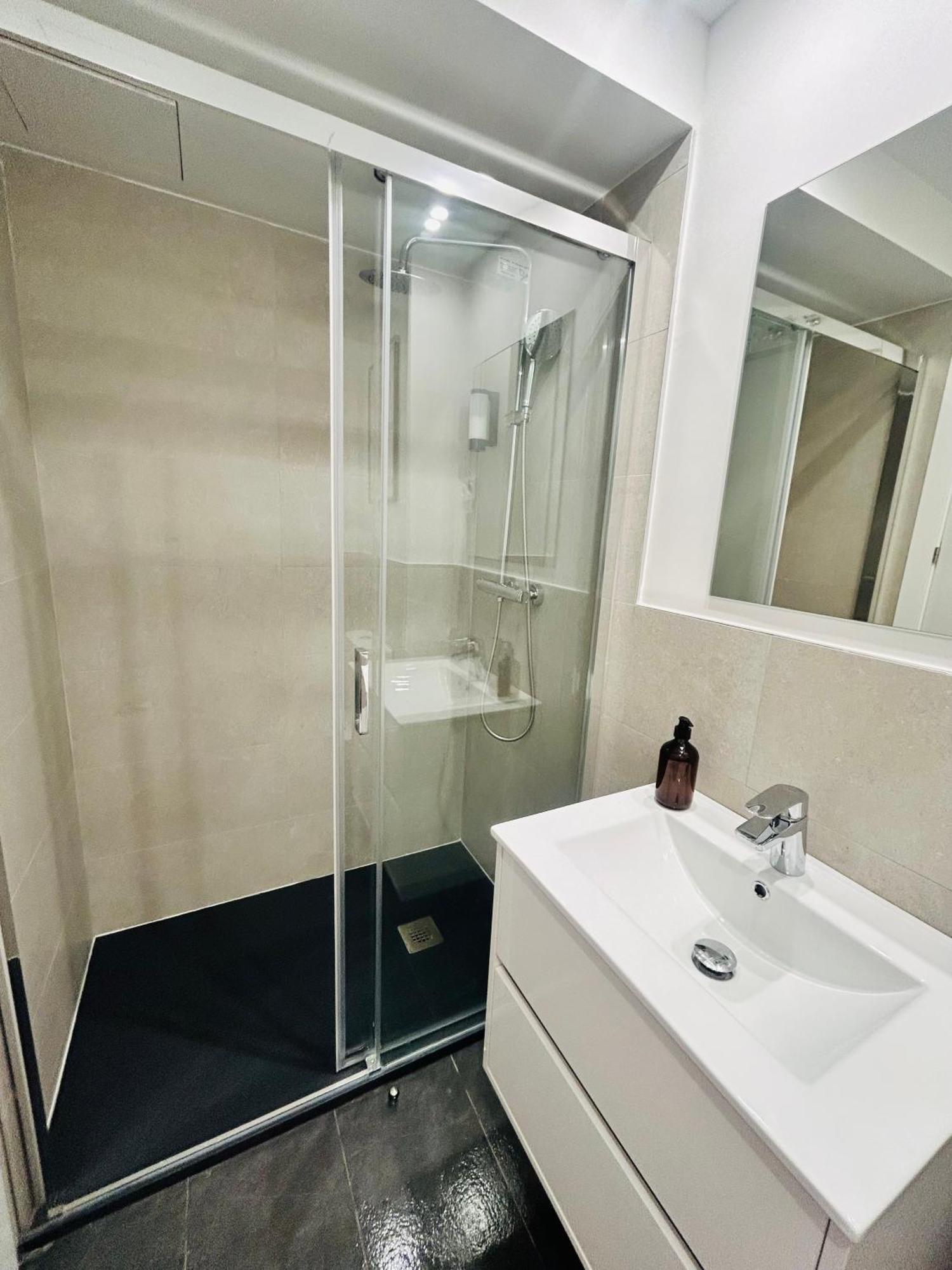 Loft 29 Con Piscina, Terraza, Jardin Y Netflix Apartment San Sebastián de los Reyes